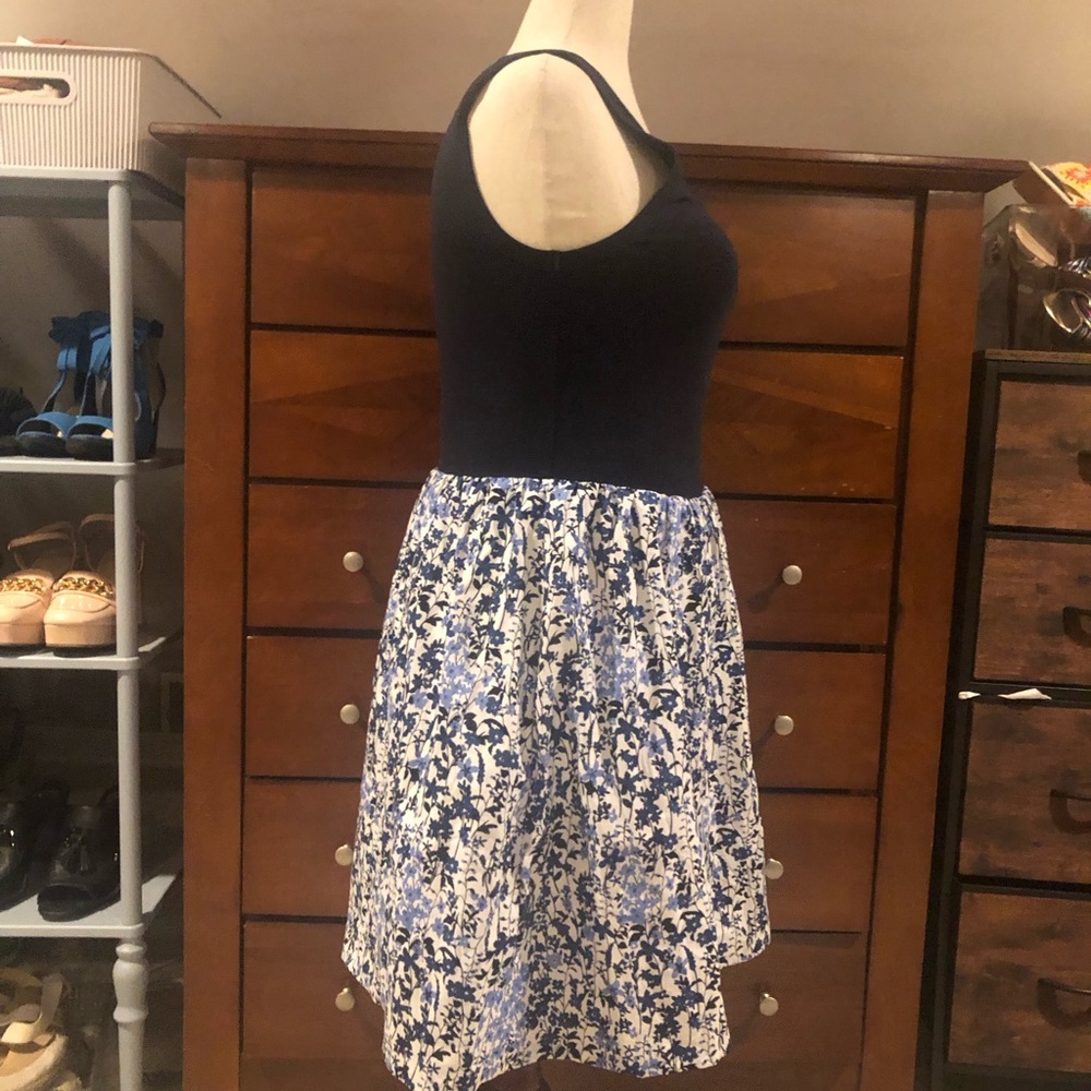 Tommy Hilfiger Navy Tank with Blue & White Floral Skirt - Picture 2 of 4